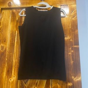 Dressbarn sleeveless blouse size M